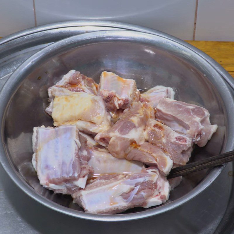 Step 3 Marinate the pork Fried pork chop rice