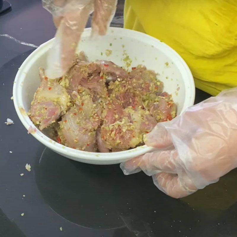 Step 2 Marinating rat meat Fried rat meat with lemongrass and chili