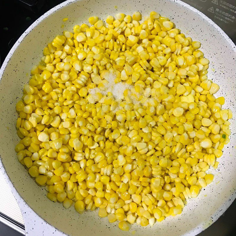 Step 2 Sauté the corn with butter Buttered Corn (recipe shared by a user)