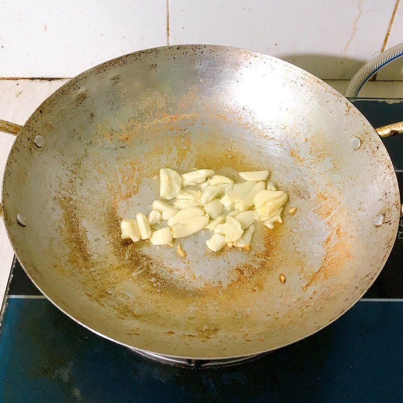 Step 2 Stir-fry Garlic Mustard Greens Garlic Stir-Fried Mustard Greens