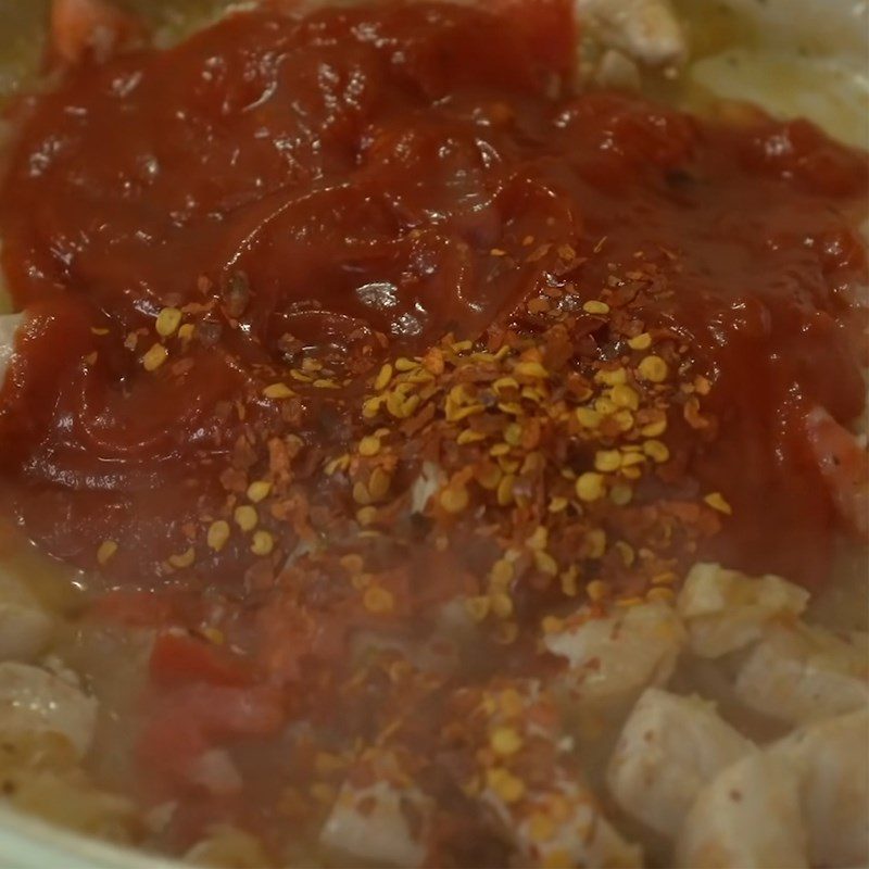 Step 3 Sauté chicken and tomatoes for Chicken Tomato Cheese Pasta