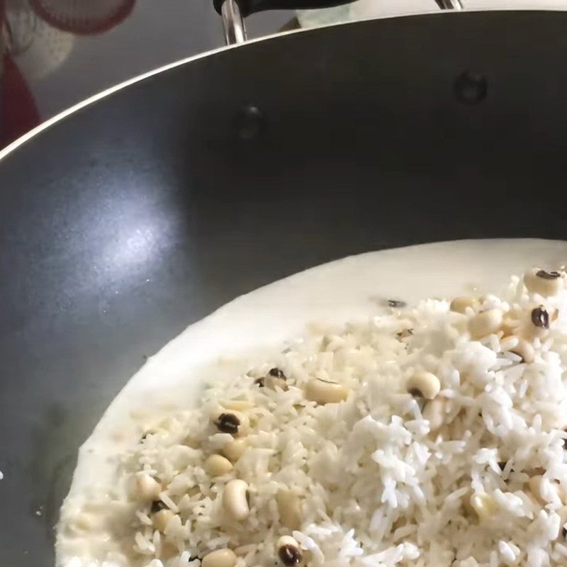 Step 2 Sauté sticky rice and white beans White Bean Sticky Rice Cake