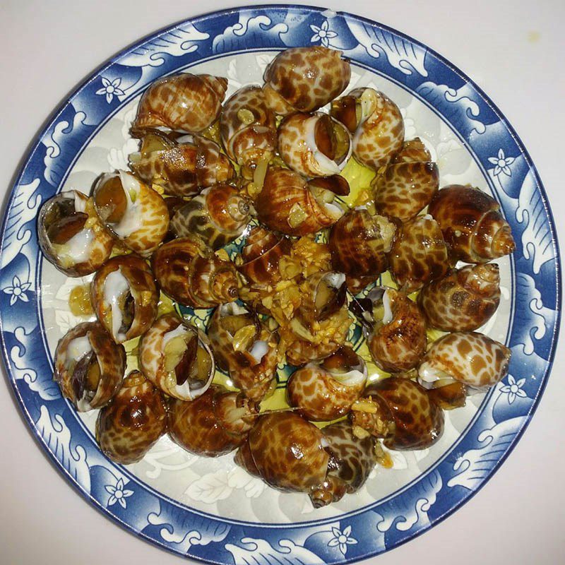 Step 2 Stir-fried sea snails Stir-fried sea snails with butter and garlic (Recipe shared by users)