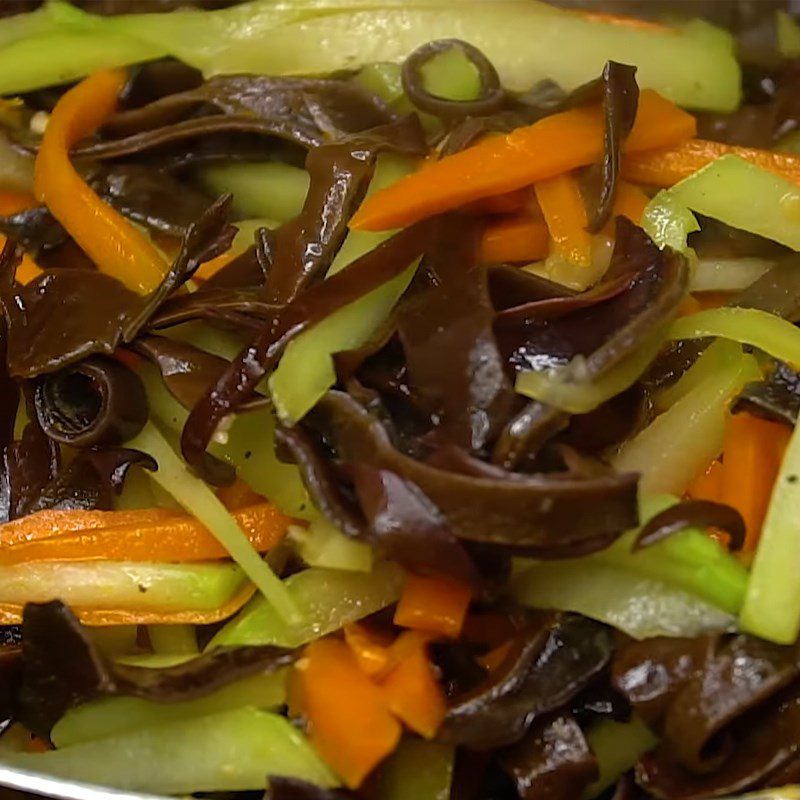 Step 3 Sauté the vegetables Sour jackfruit soup