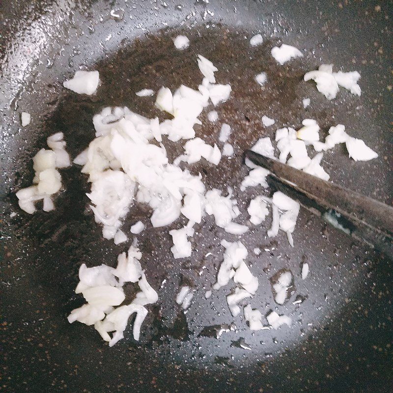 Step 2 Stir-fry the beef Beef stir-fried noodles