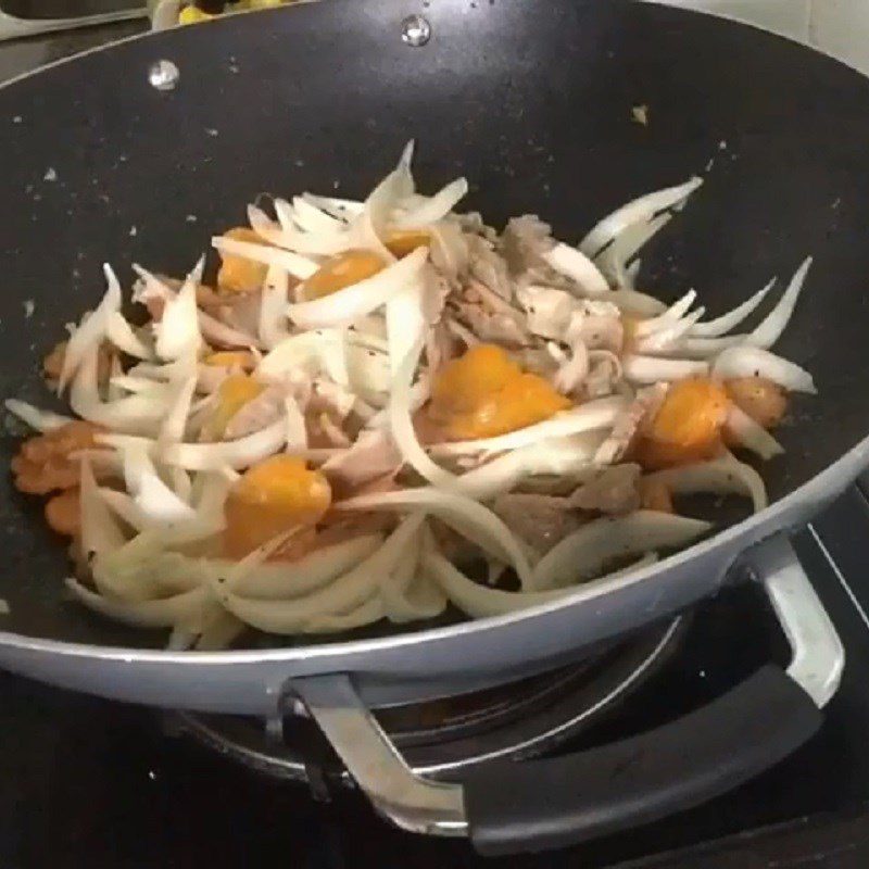 Step 3 Stir-fried Carrots Carrots stir-fried with meat