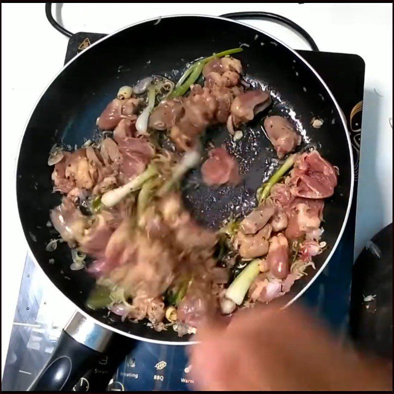 Step 3 Stir-fried chicken hearts Chicken hearts stir-fried with bok choy