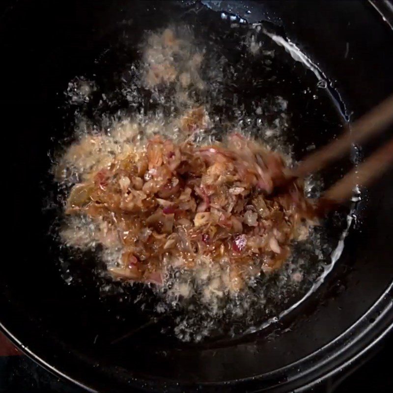 Step 3 Sauté shrimp for cassava soup