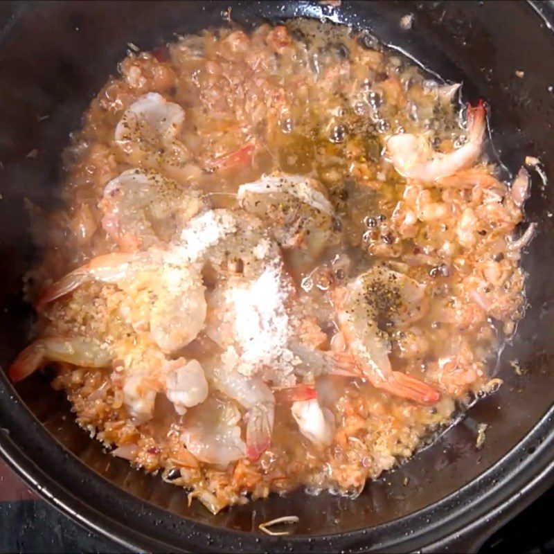 Step 3 Sauté shrimp for cassava soup