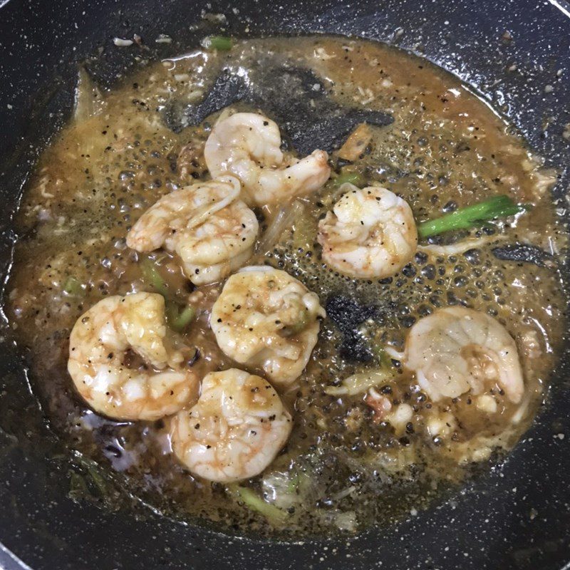 Step 2 Stir-fried zucchini with shrimp