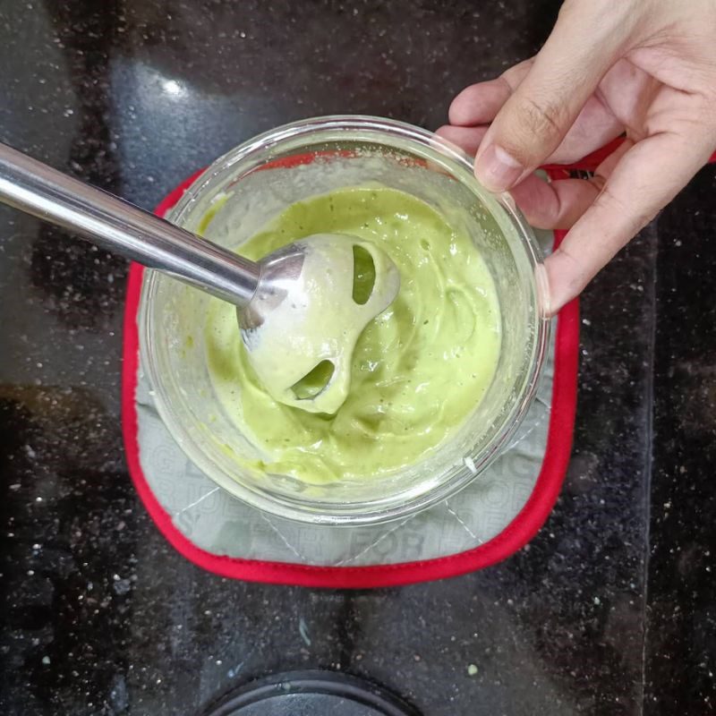 Step 2 Blend avocado Creamy avocado pasta