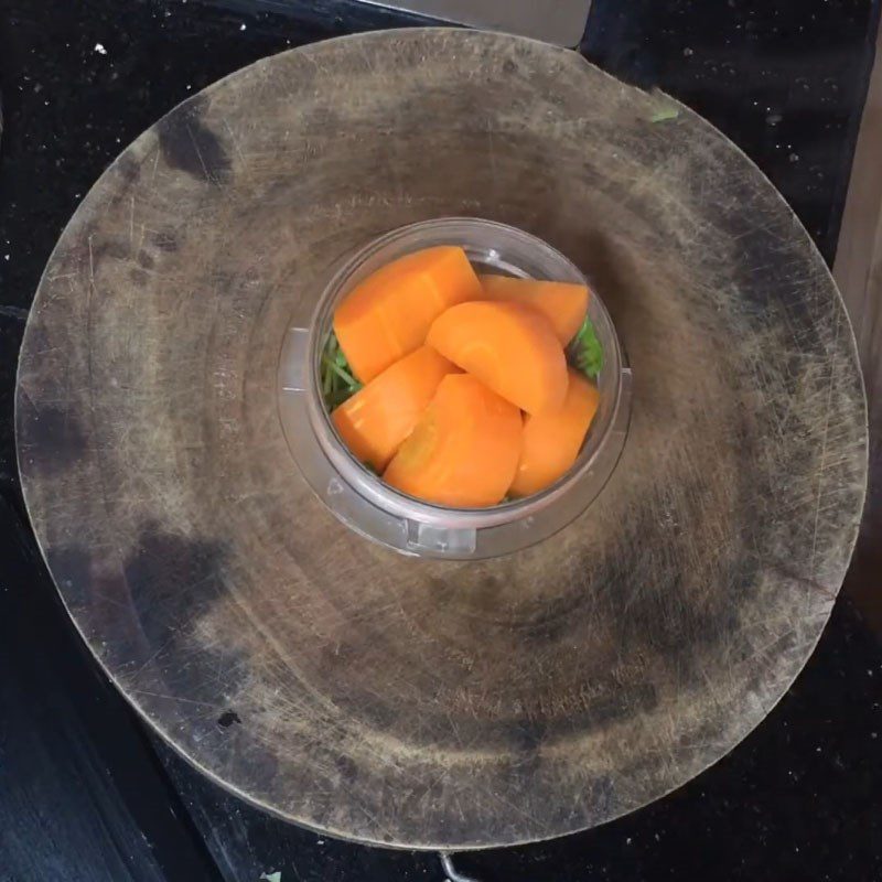 Step 3 Blend the vegetable mixture Snakehead fish porridge with carrot and amaranth