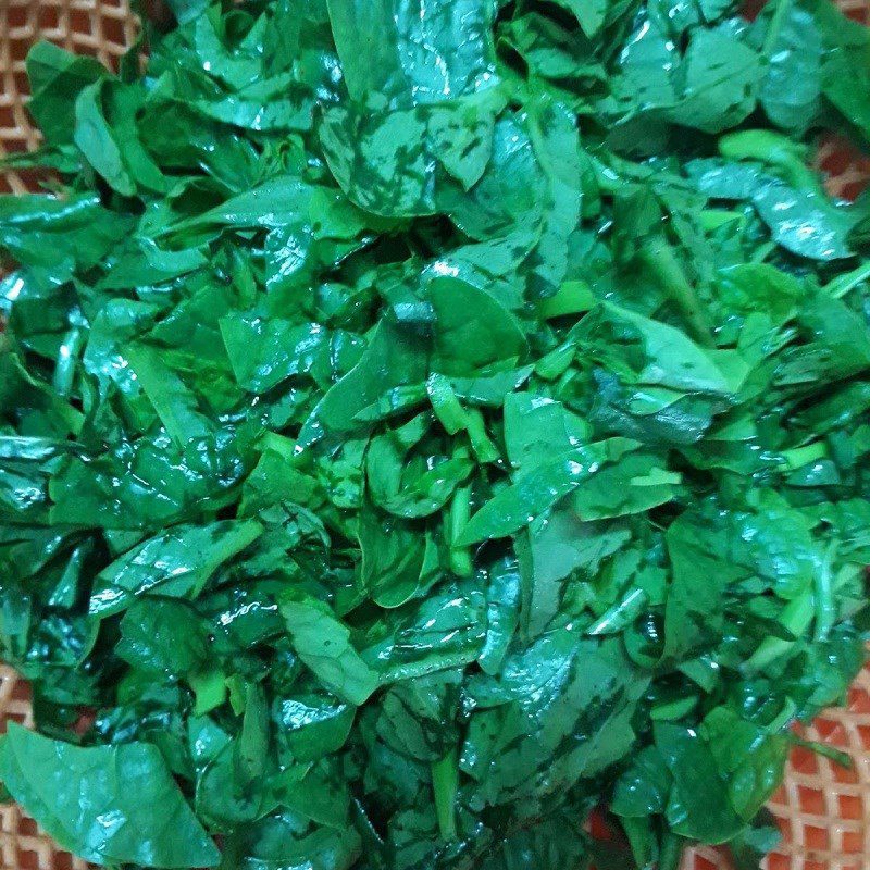 Step 1 Prepare the ingredients for Malabar spinach soup with crab