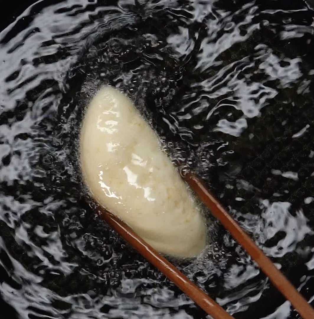 Step 3 Frying the cake Durian cake