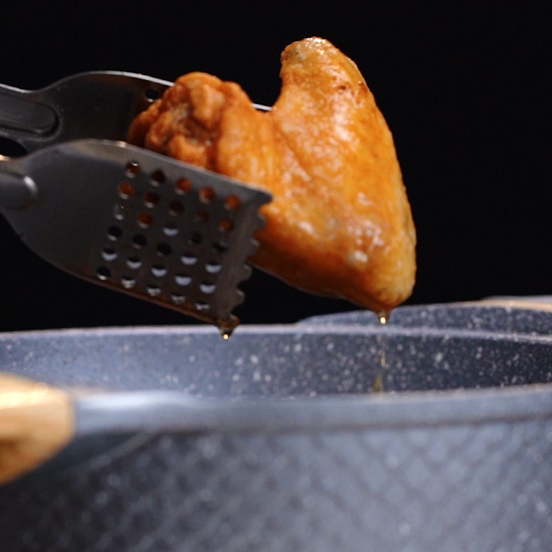 Step 2 Fry Chicken Wings Fried chicken wings