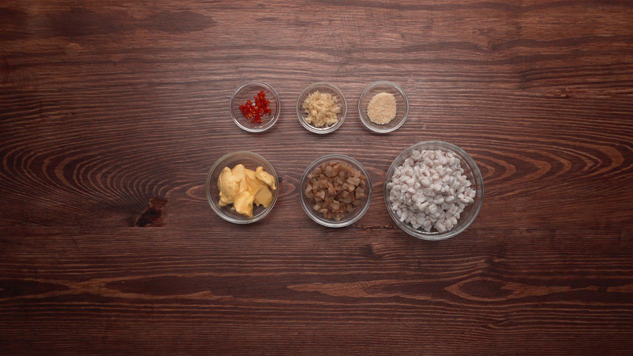 Ingredients for the dish stir-fried squid jaws with garlic butter