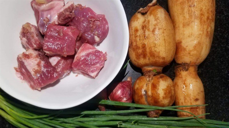 Ingredients for lotus root rib soup