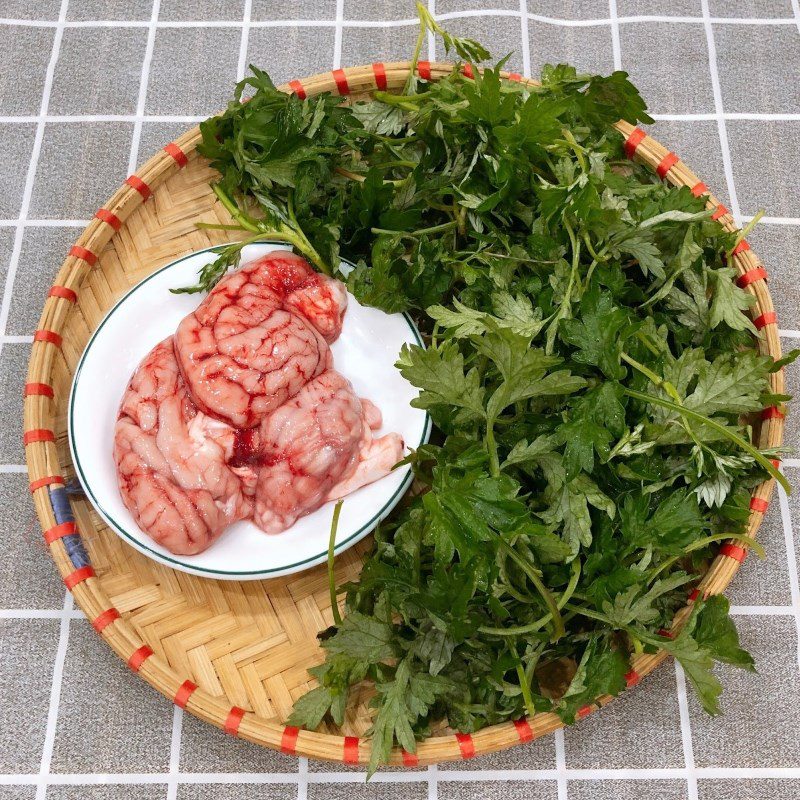 Step 1 Prepare the ingredients for Pig brain (pork brain) stewed with wormwood