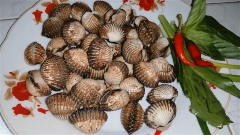 Ingredients for clam soup