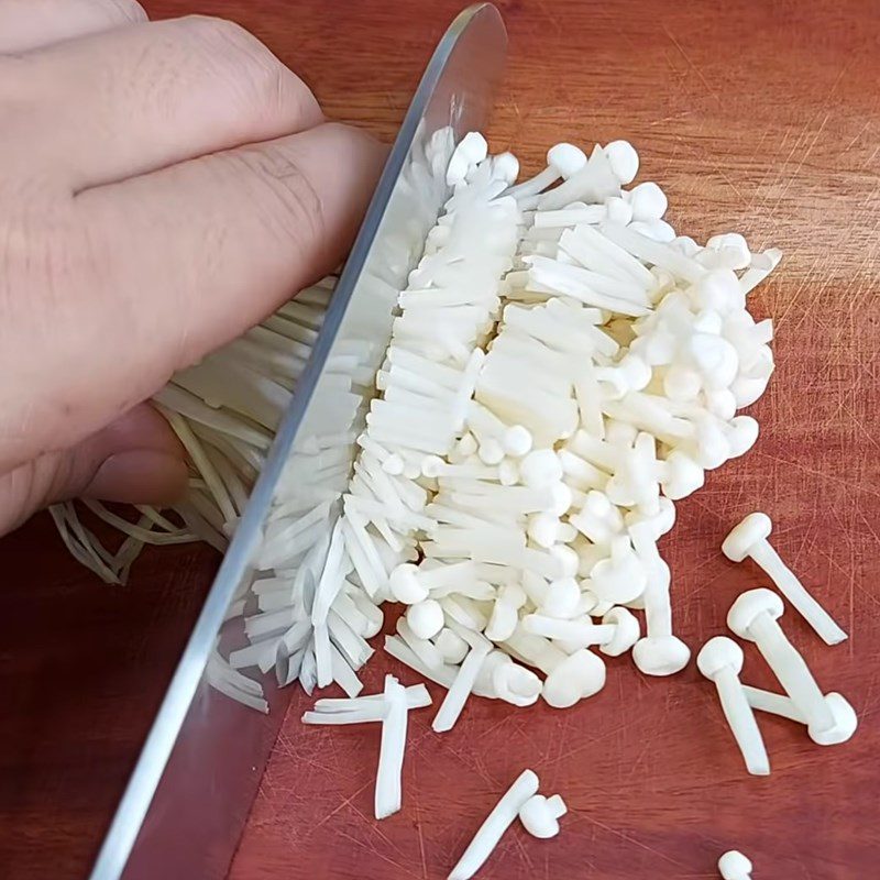 Step 1 Prepare the ingredients for crispy mushroom cake