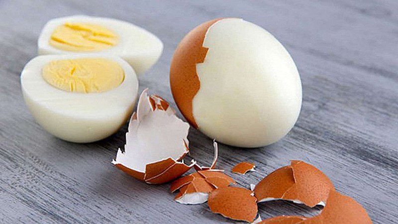 Quick ways to peel eggs for braised pork dish