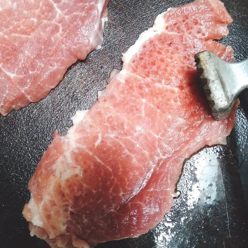 Step 1 Prepare and marinate the pork Crispy fried pork using an air fryer