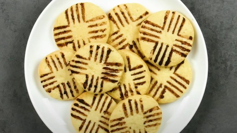 Firework-shaped cookies