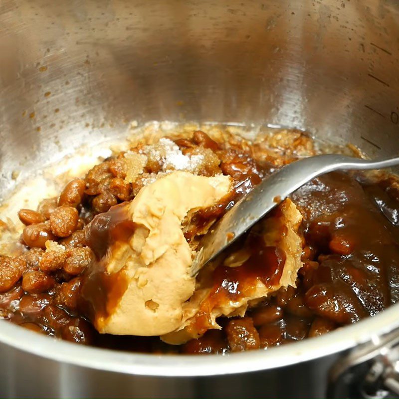 Step 4 Make the sauce for Bun Goi Da Soc Trang