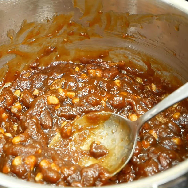 Step 4 Make the sauce for Bun Goi Da Soc Trang