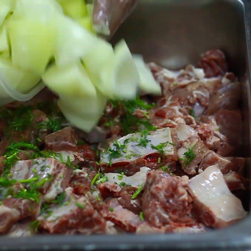 Step 3 Mix the spices and marinate the ribs Russian-style grilled ribs