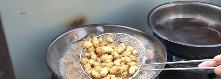 Step 4 Fry the fish stomach for crispy basa fish stomach