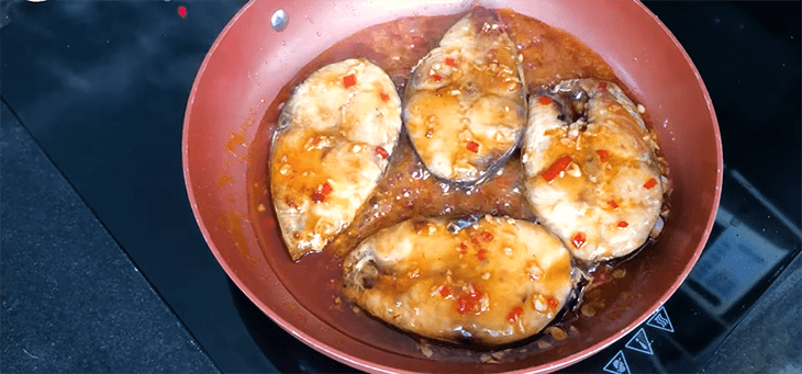 Step 3 Make fried mackerel with fish sauce Fried mackerel with fish sauce chili garlic