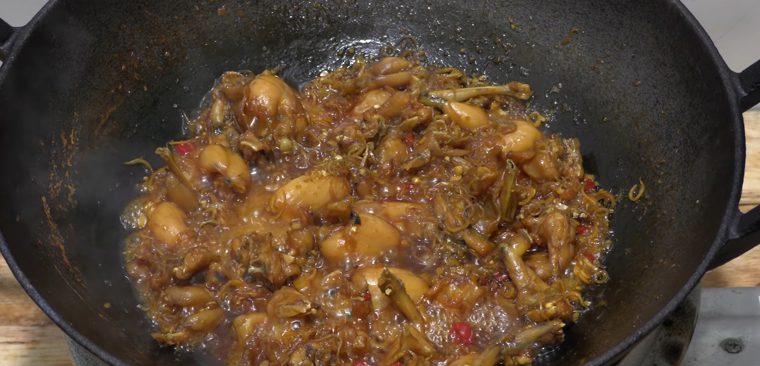 Step 3 Frog Stew Frog stewed with lemongrass and chili