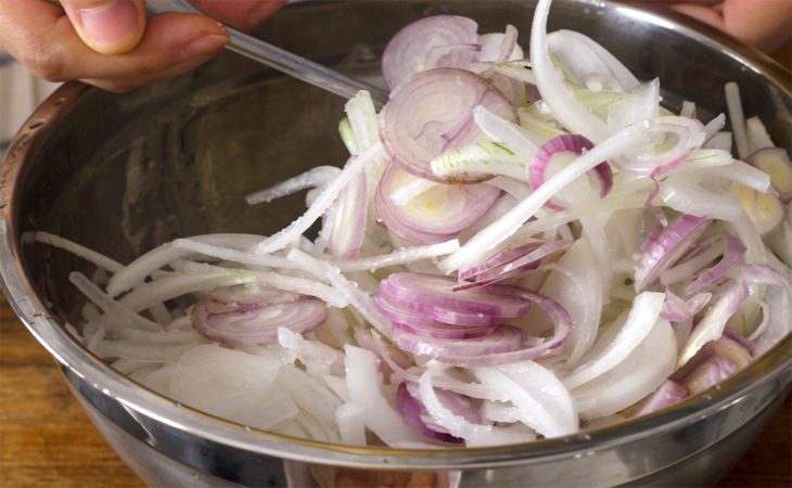 Step 1 Prepare the Ingredients for Pig Tongue Salad with Onions