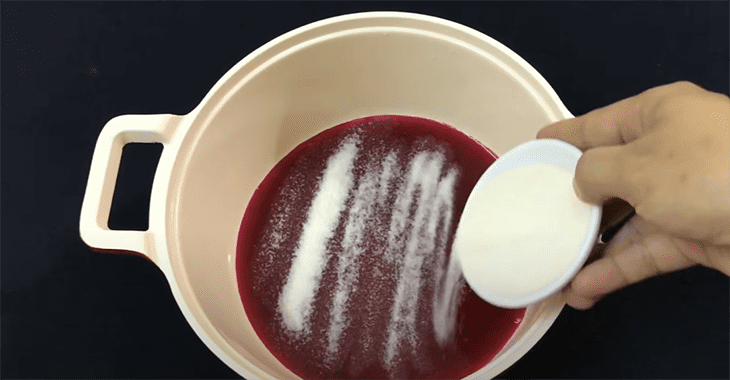 Step 2 Making fruit juice with Gelatin Fruit gummy