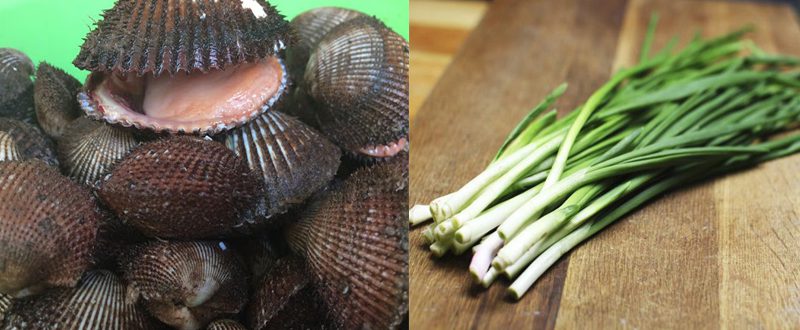 Ingredients for two ways to make grilled long clams with scallion oil and mango sauce