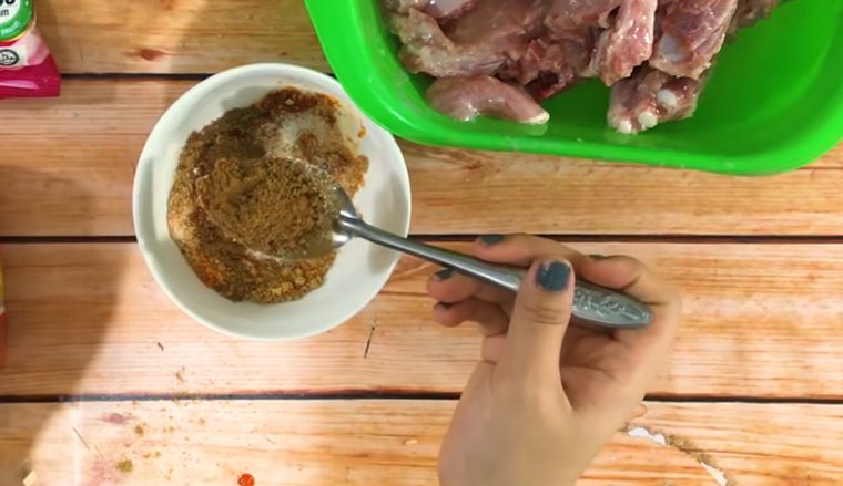 Step 2 Marinate the ribs and coat with flour Crispy fried ribs
