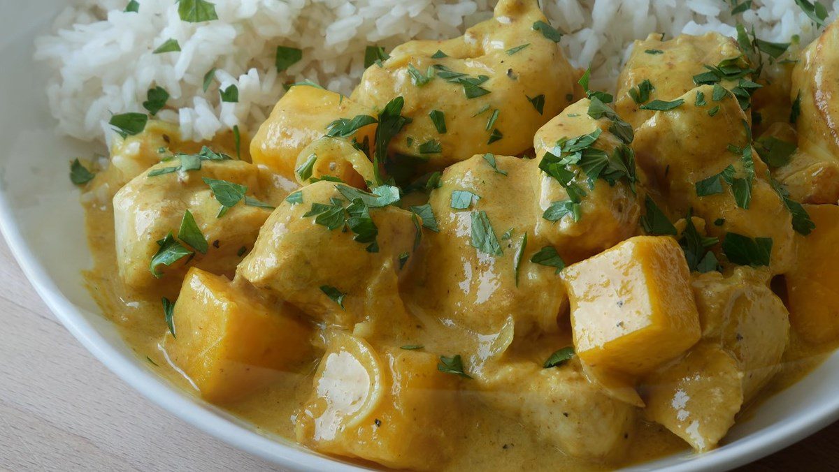 Indian Chicken Curry with Mango Sauce