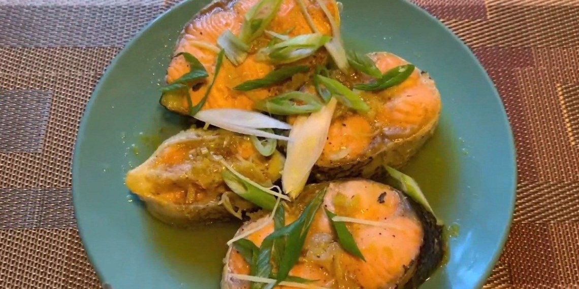 2 ways to make delicious and attractive dried salmon with garlic and lemongrass 09475