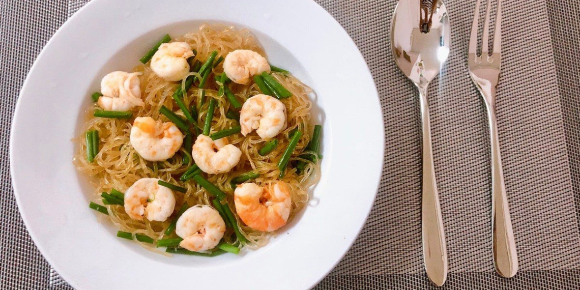 2 ways to make delicious stir fried noodles with shrimp appealing for meal 08223