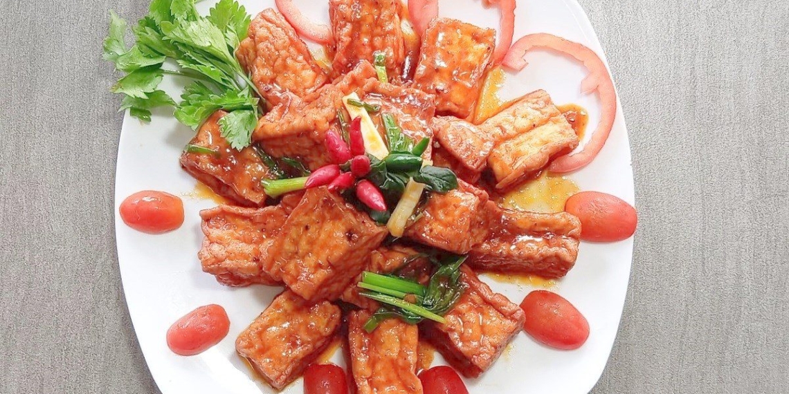 2 ways to make dry fried tofu with sour sauce and crunchy watermelon 10304