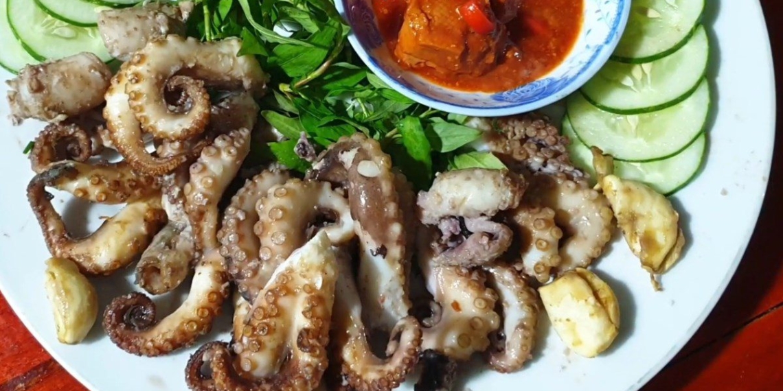 2 ways to make grilled squid with chili and green salt delicious and fresh 09927