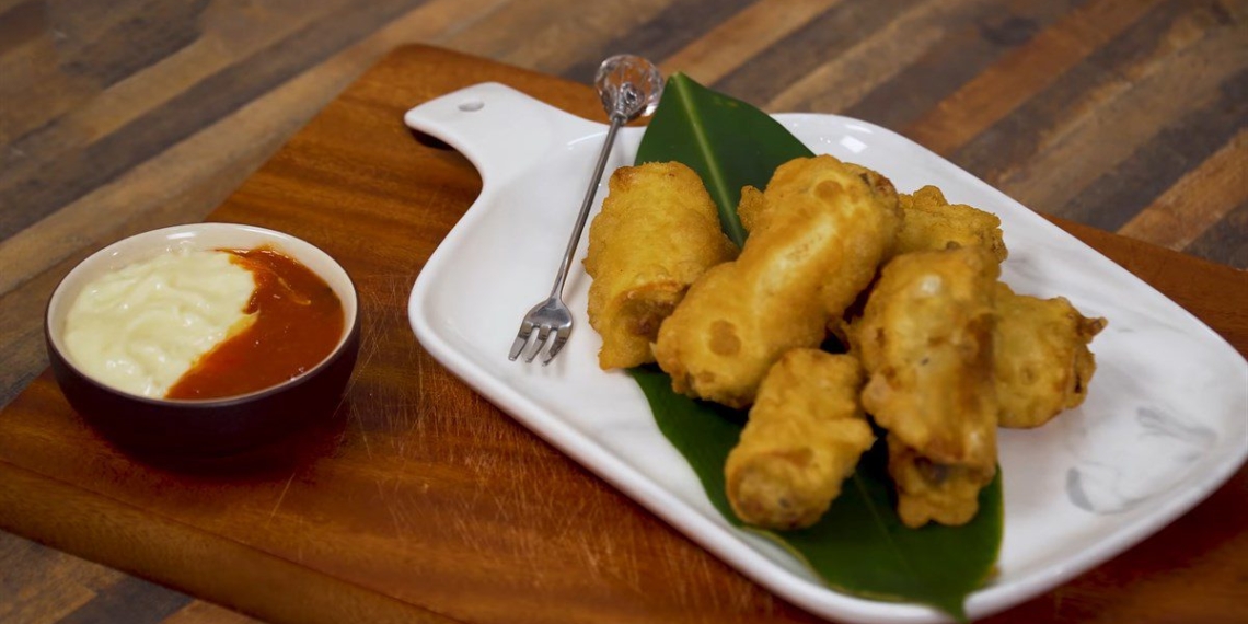 2 ways to make sake spring rolls and crispy mushroom spring rolls delicious 04149