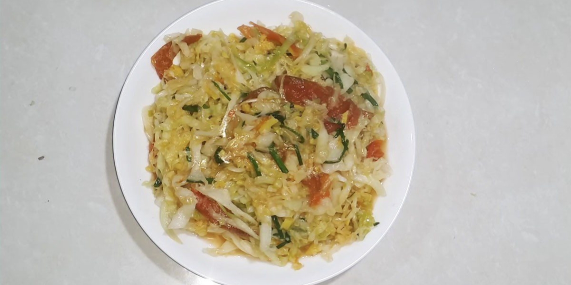 2 ways to make sour sweet stir fried cabbage and delicious stir fried mushrooms 08760