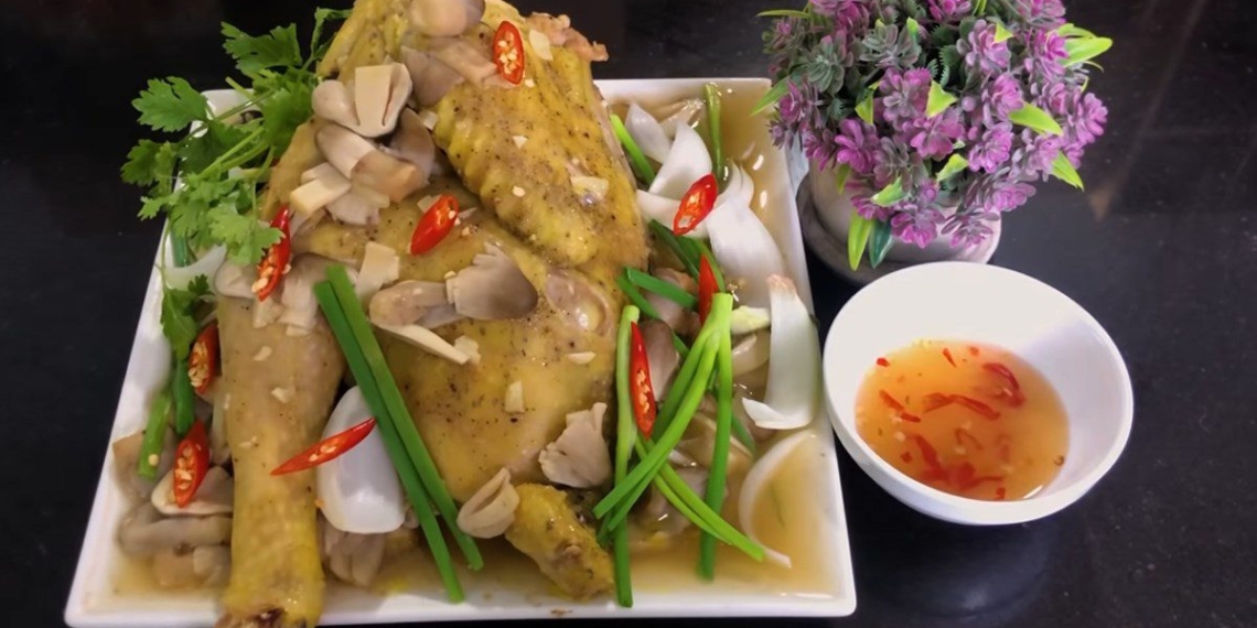 2 ways to make steamed chicken with fragrant mushrooms delicious for home meals 06140