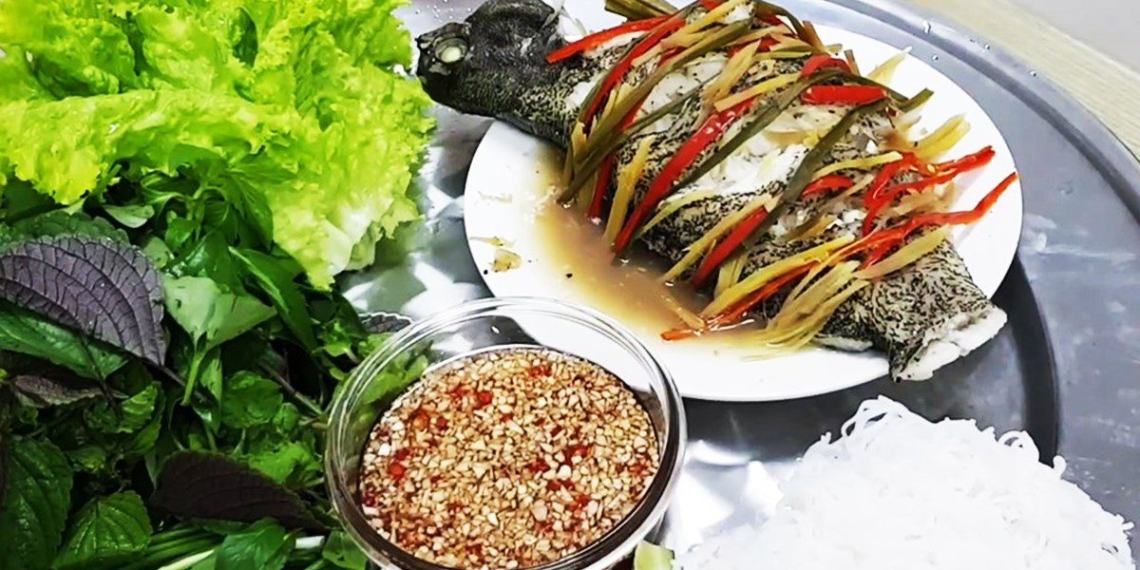 2 ways to make steamed snapper with soy sauce and hong kong steamed snapper delicious 04478