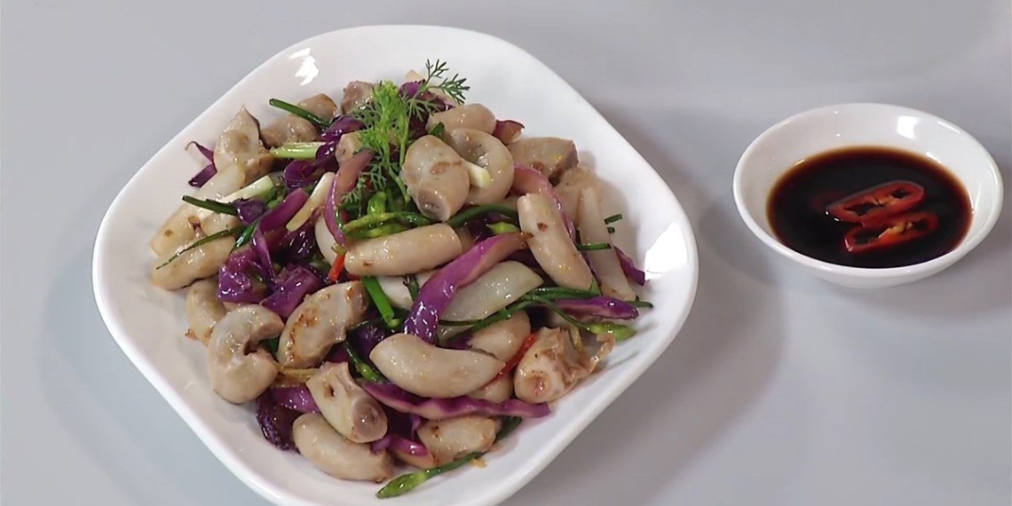 2 ways to make stir fried cabbage and bok choy crispy and easy to make 09076