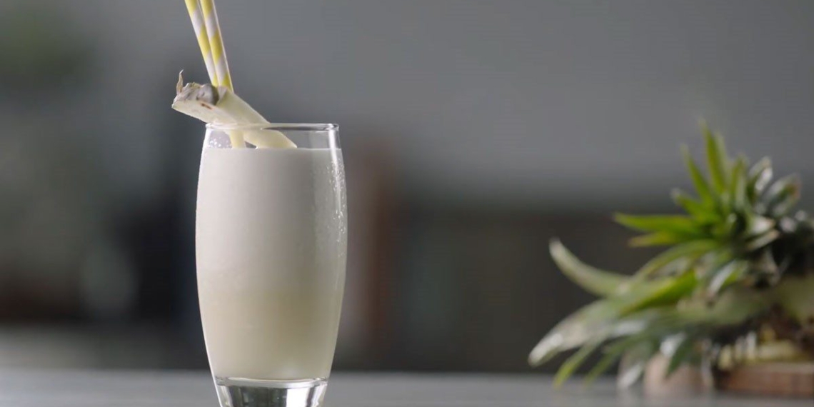 2 ways to make sweet refreshing pina colada cocktail for the day 08486