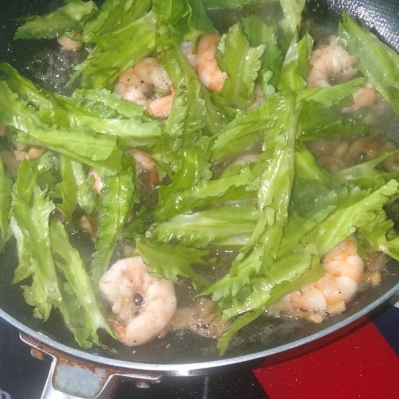 Step 2 Stir-fried green beans with shrimp Stir-fried green beans with shrimp