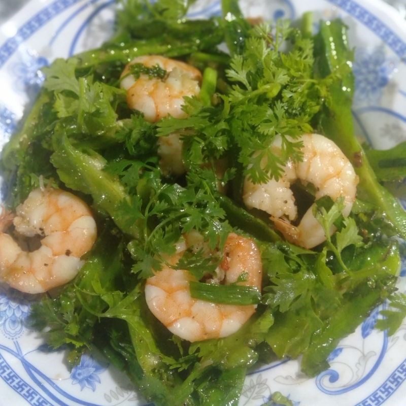 Step 3 Finished Product Stir-fried green beans with shrimp